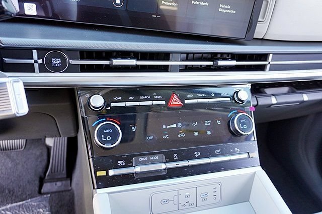 New 2026 Hyundai Santa Fe SEL FWD image 32