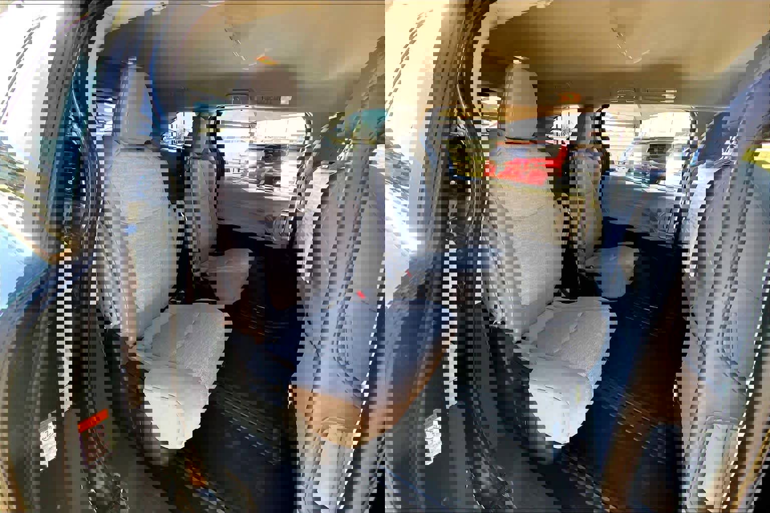 Used 2024 Toyota Sienna LE image 19