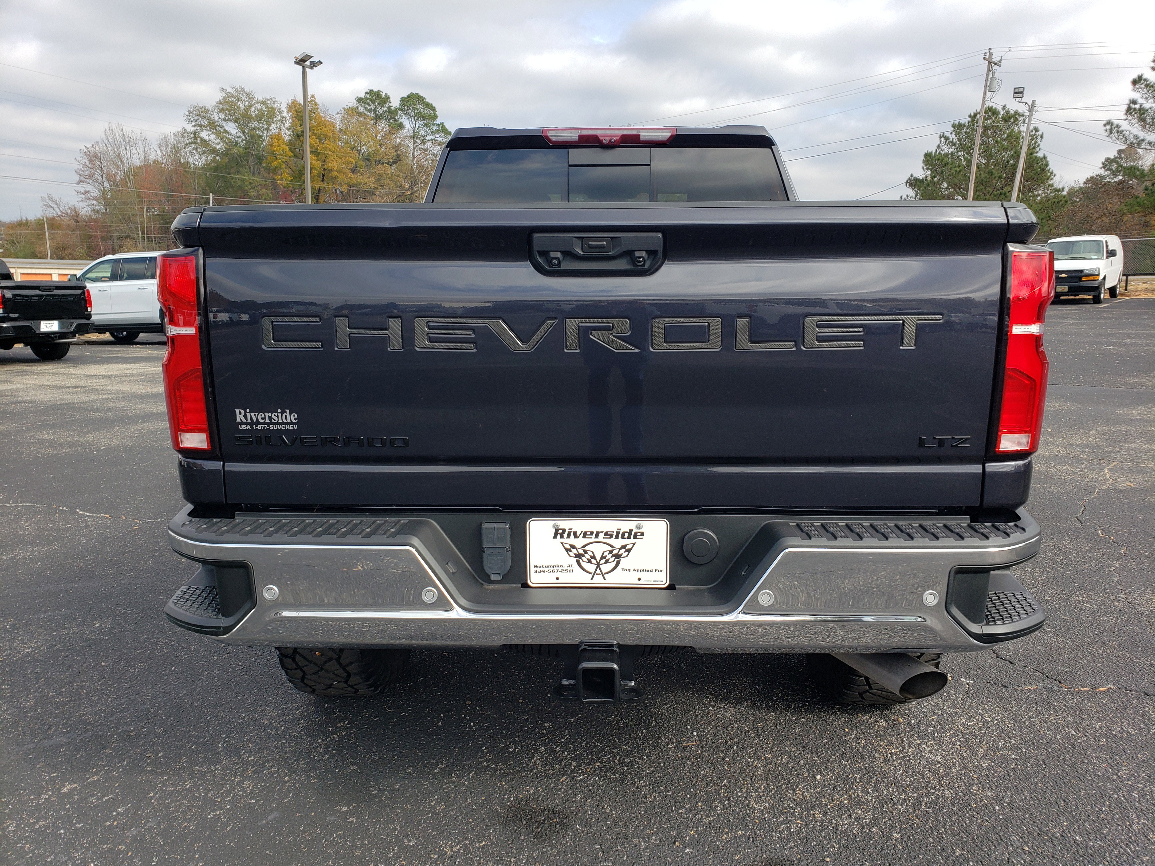 Used 2024 Chevrolet Silverado 3500 LTZ w/ LTZ Plus Package image 8