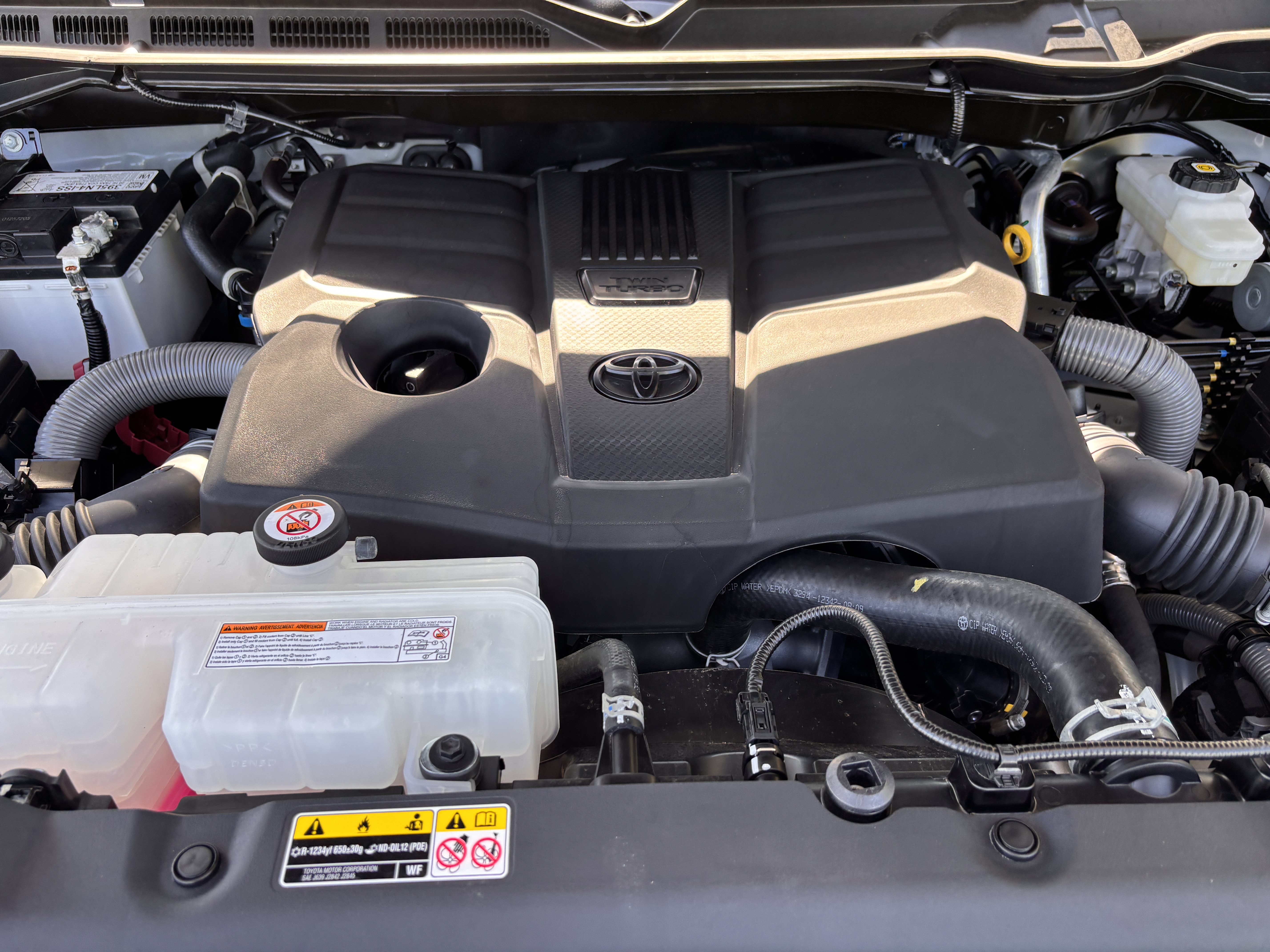 Used 2025 Toyota Tundra Limited w/ Power Package AWD/4WD image 41