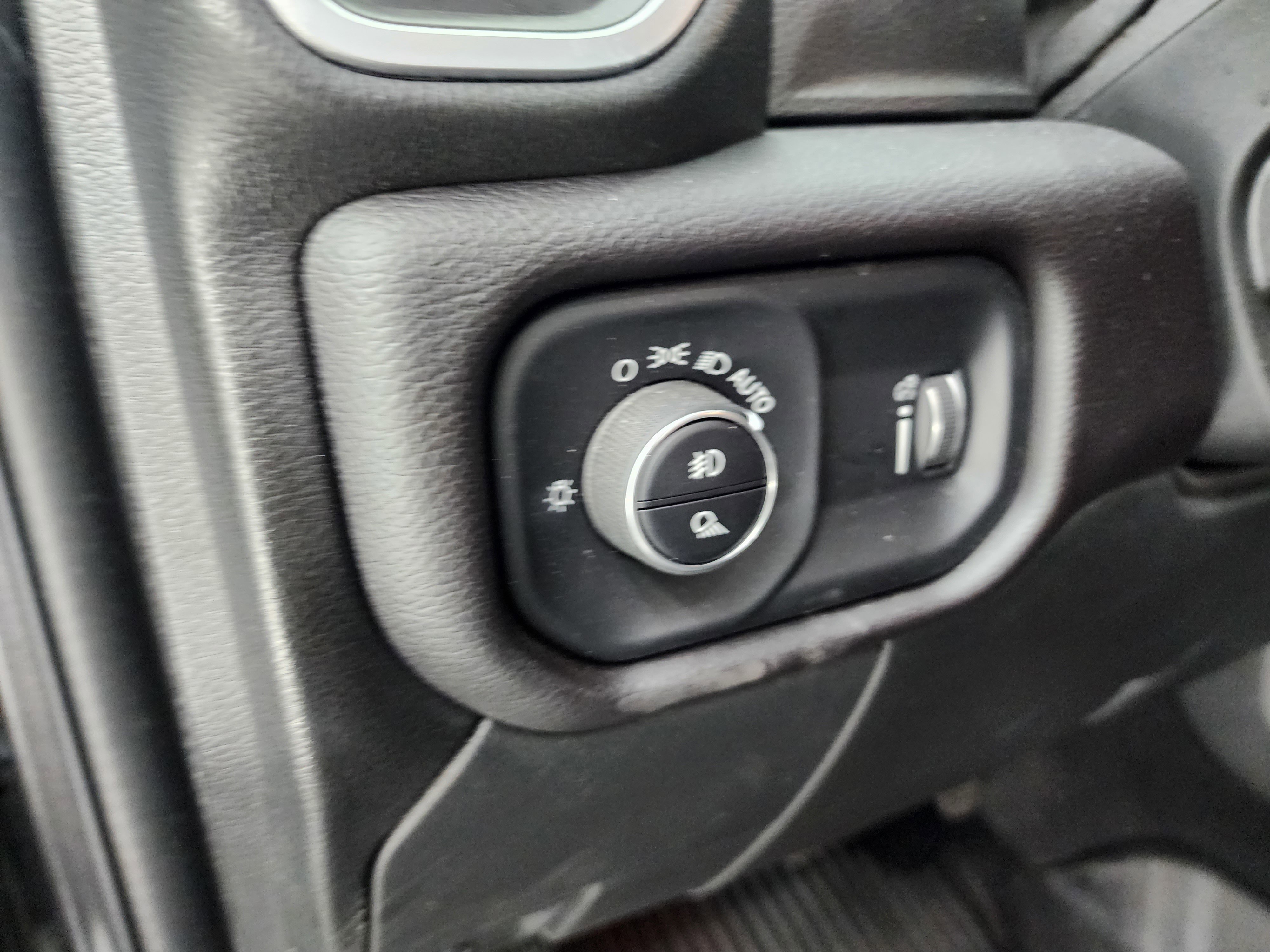 Used 2024 RAM 3500 Big Horn w/ Night Edition image 39