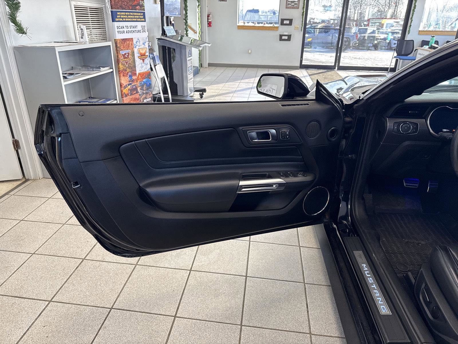 Used 2021 Ford Mustang GT Premium w/ GT Performance Package image 10