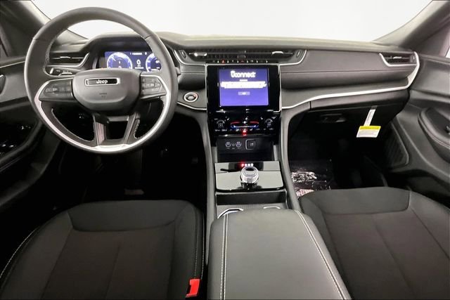 New 2026 Jeep Grand Cherokee L Laredo image 6