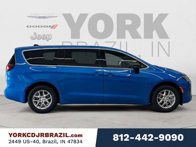 New 2027 Chrysler Pacifica Select FWD image 6