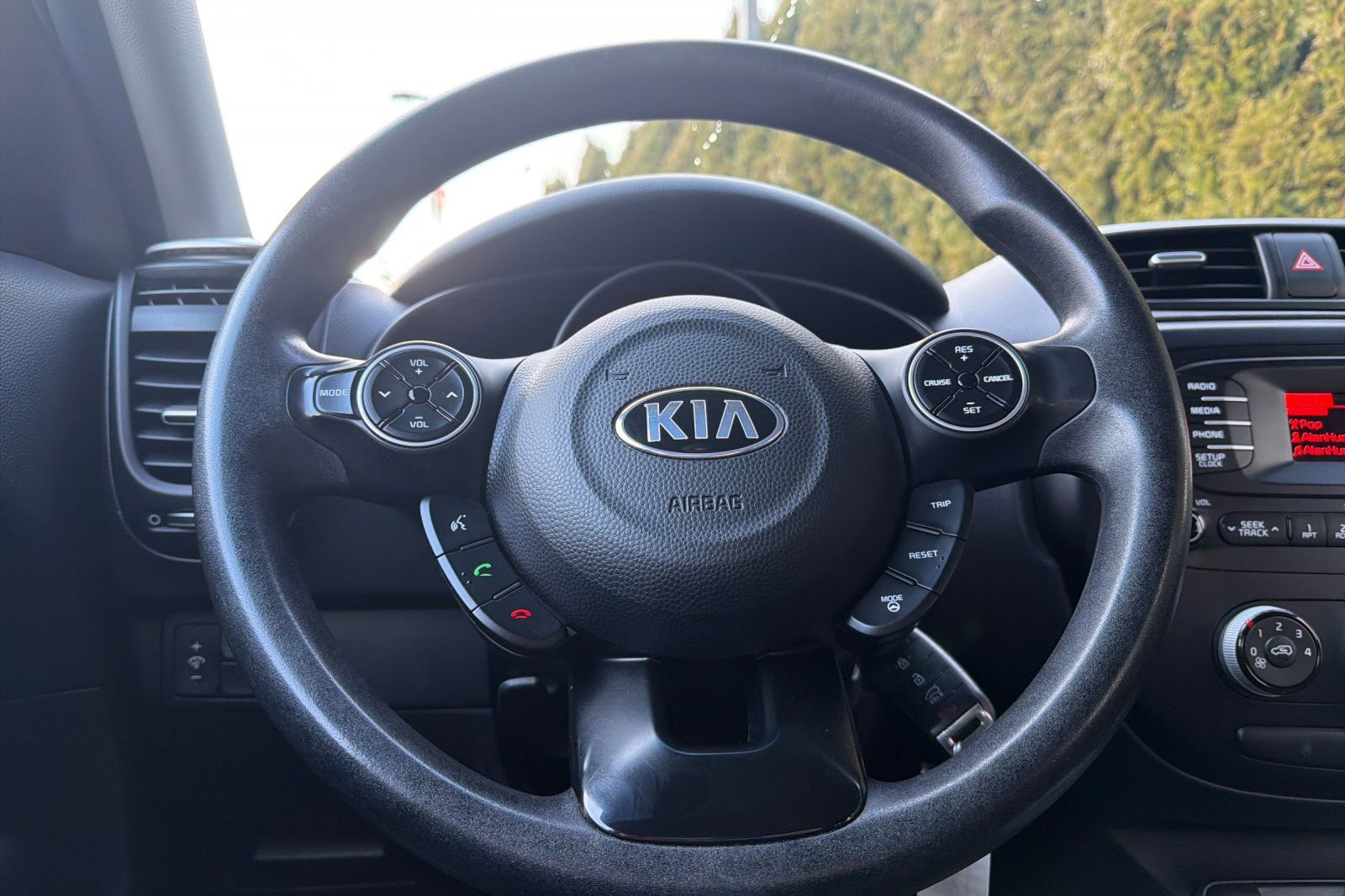 Used 2015 Kia Soul FWD image 21