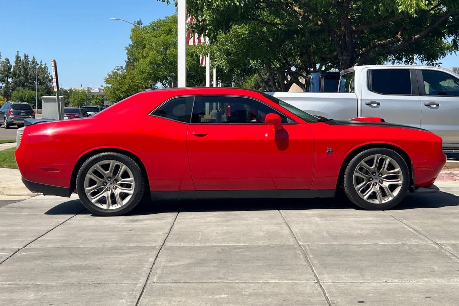 Used 2020 Dodge Challenger R/T Scat Pack RWD image 9