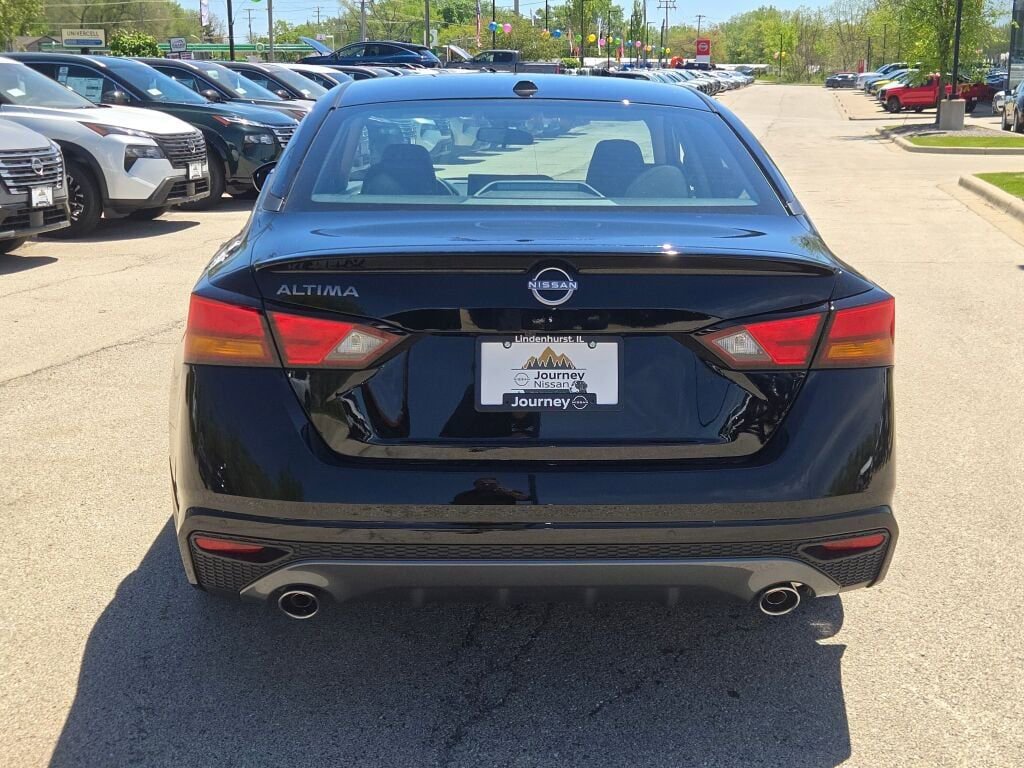 New 2026 Nissan Altima 2.5 SV w/ SV Special Edition Package FWD image 12