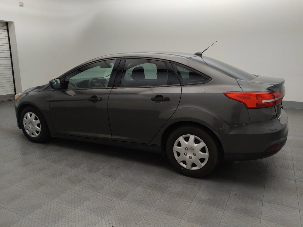 Used 2018 Ford Focus S FWD image 3