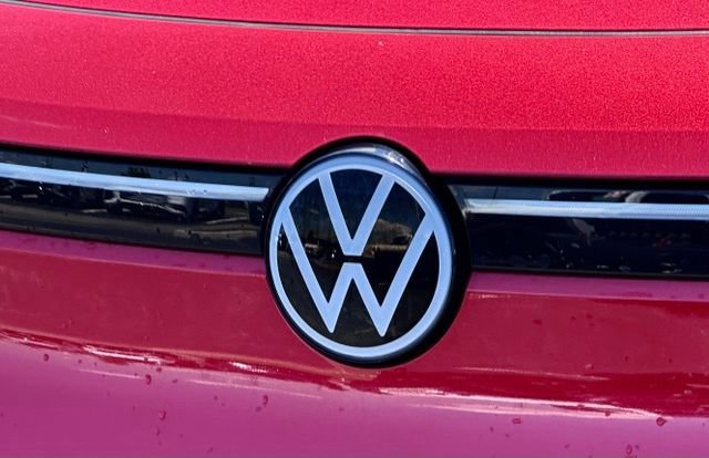 Used 2021 Volkswagen ID.4 Pro S w/ Gradient Package AWD/4WD image 6