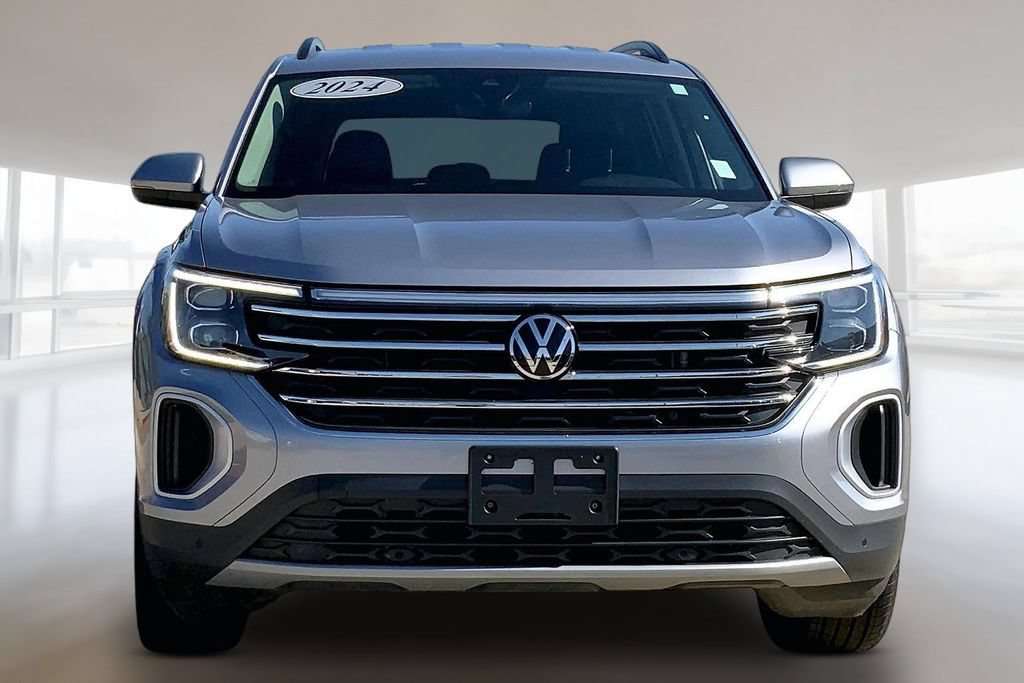 Used 2024 Volkswagen Atlas SE FWD image 3