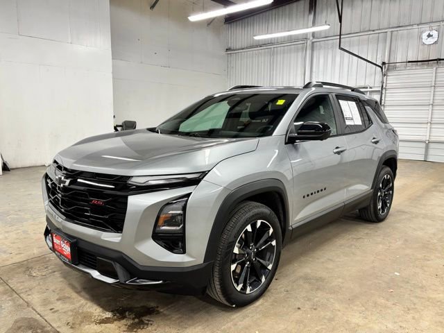 Used 2025 Chevrolet Equinox RS w/ Safety and Technology Package FWD image 3