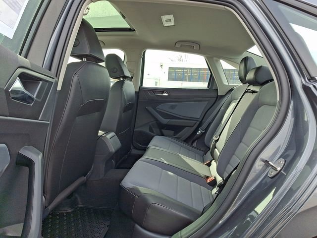 New 2026 Volkswagen Jetta SE image 5