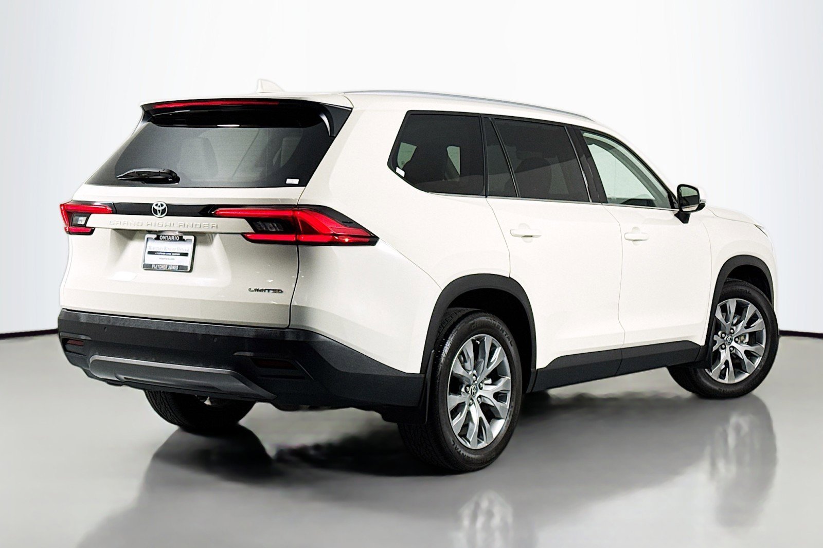 Used 2024 Toyota Grand Highlander FWD image 12