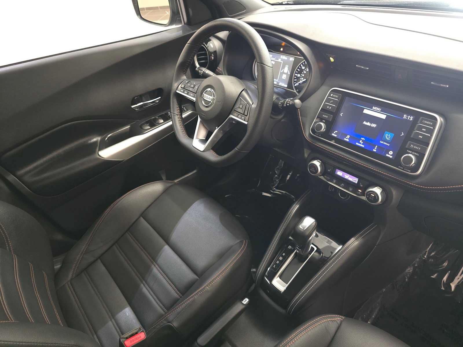 Used 2020 Nissan Kicks SR FWD image 30