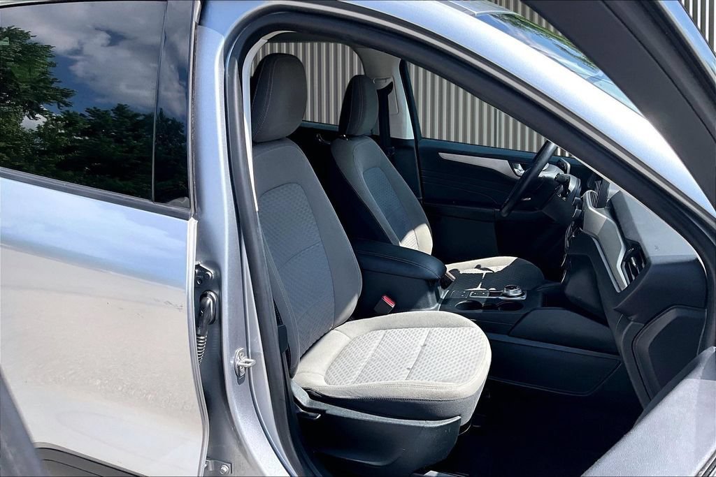 Used 2021 Ford Escape SE w/ Convenience Package FWD image 8