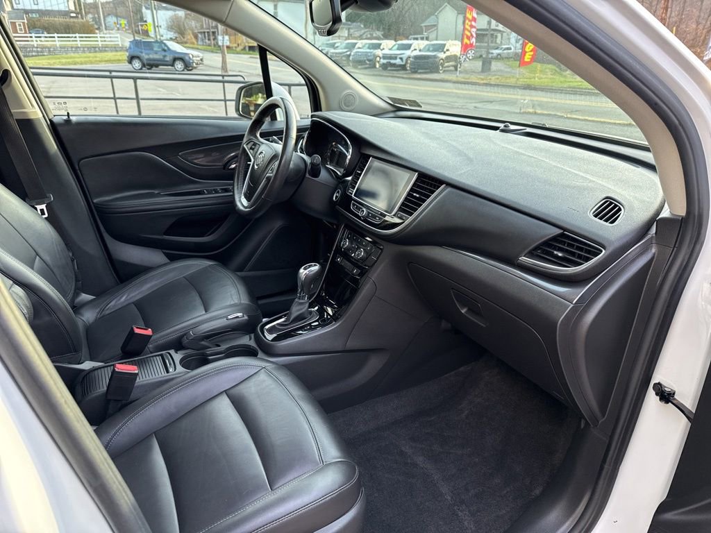 Used 2018 Buick Encore Essence w/ Experience Buick Package image 22