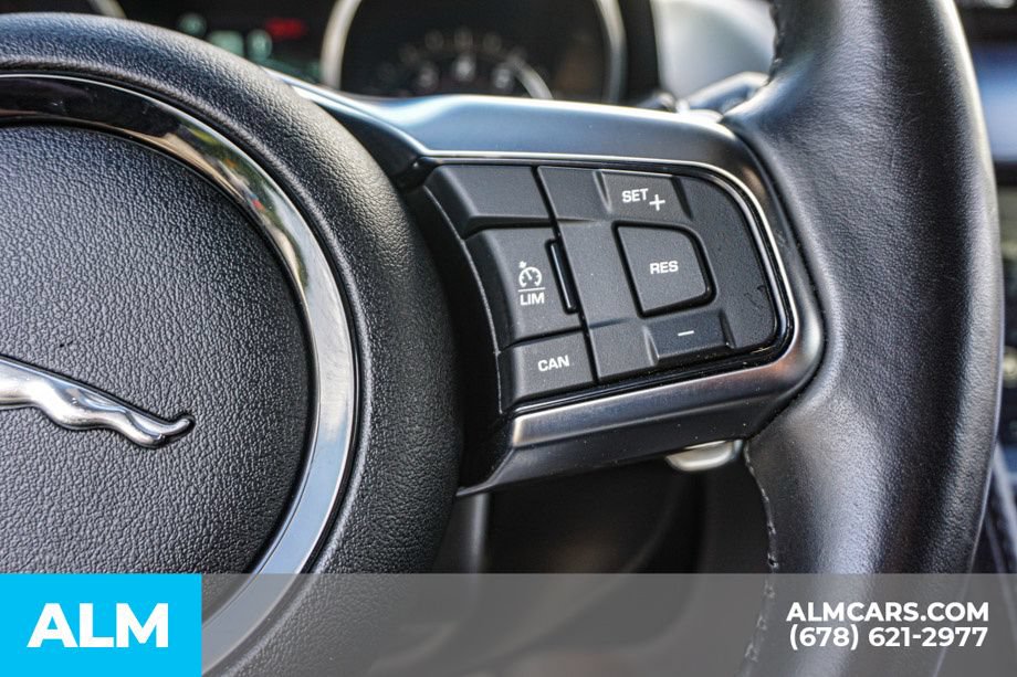 Used 2020 Jaguar F-TYPE Coupe RWD image 28