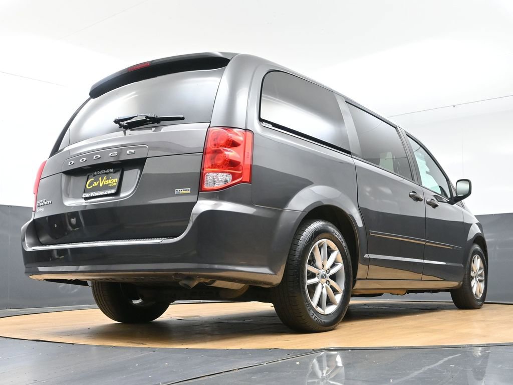 Used 2016 Dodge Grand Caravan SE FWD image 41