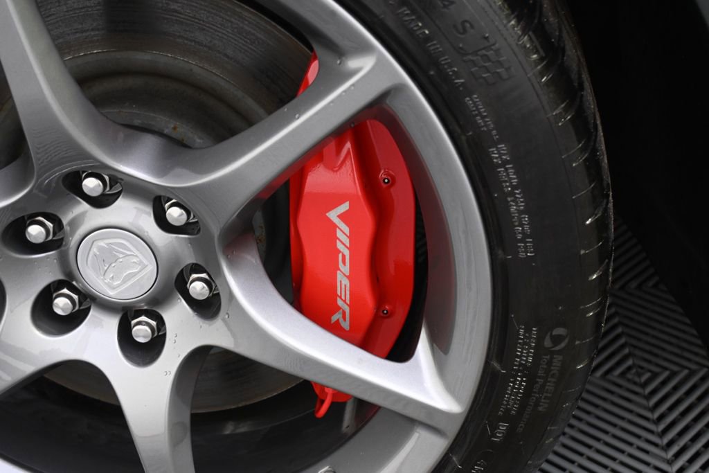 Used 2010 Dodge Viper SRT-10 w/ Final Edition Group image 24