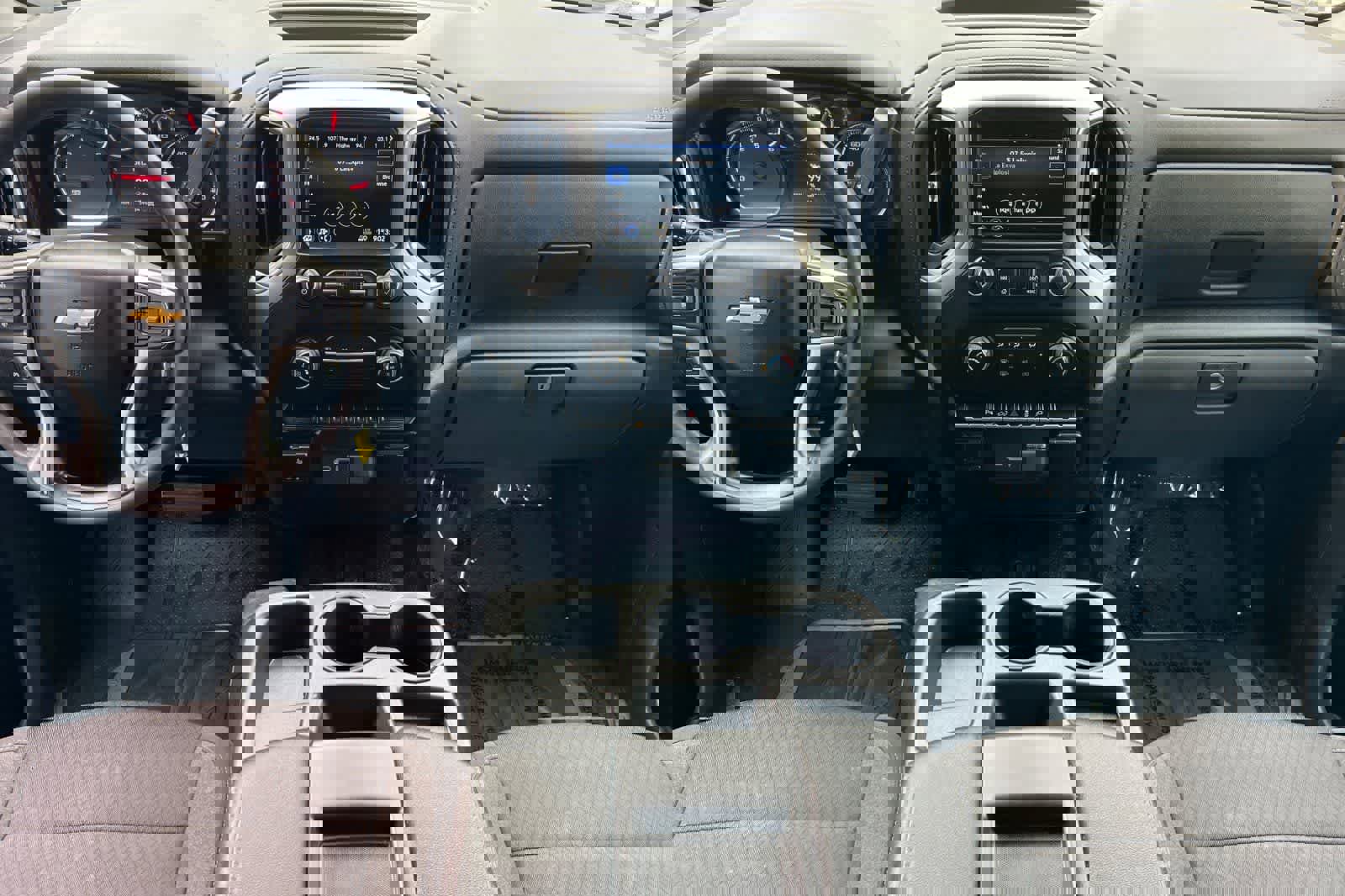 Used 2022 Chevrolet Silverado 2500 LT AWD/4WD image 4