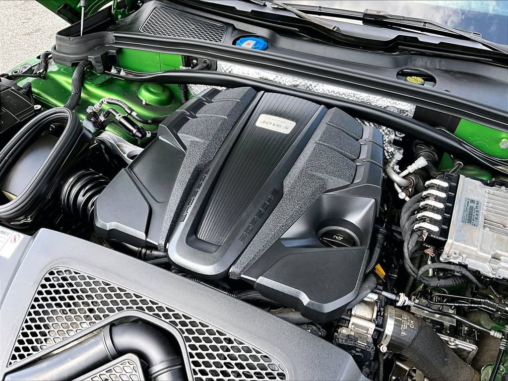 Certified 2020 Porsche Macan S AWD/4WD image 24