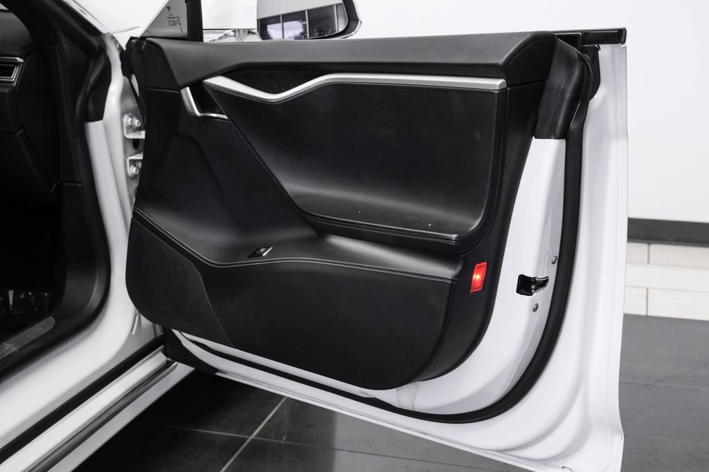 Used 2018 Tesla Model S 75D image 50