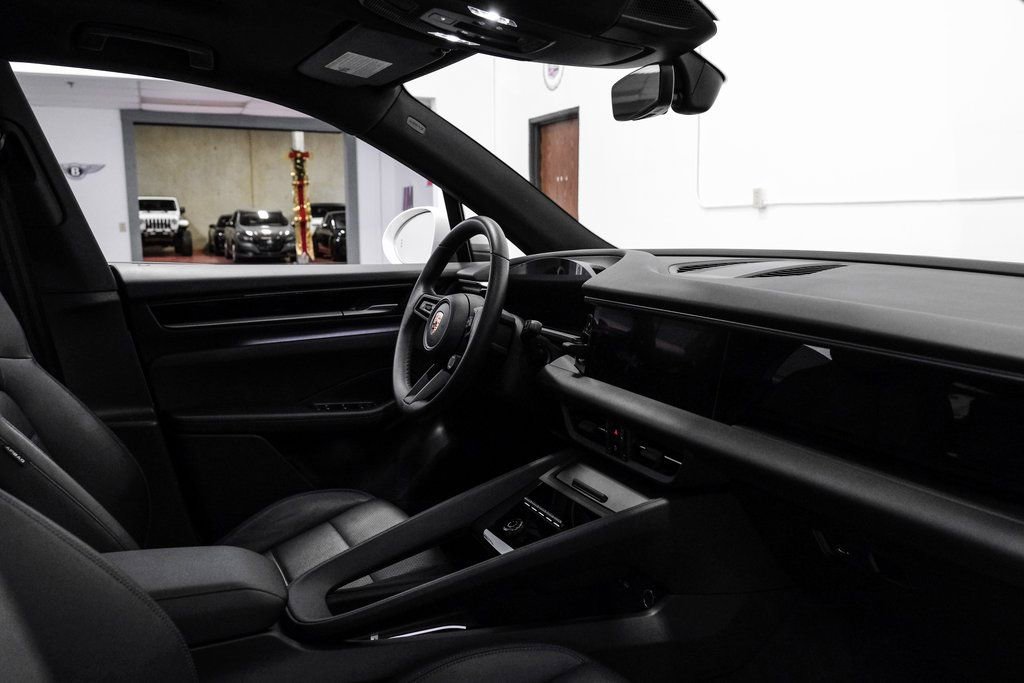 Used 2024 Porsche Macan 4 Electric AWD/4WD image 28