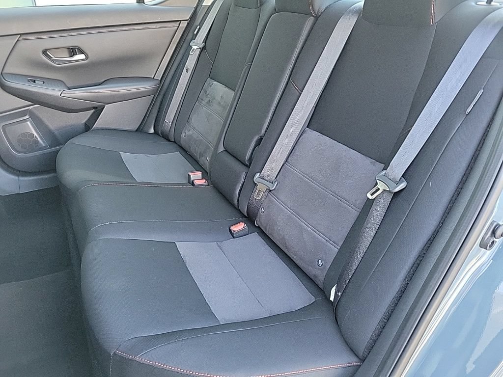 Certified 2024 Nissan Sentra SR FWD image 12