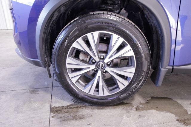 Used 2023 Nissan Rogue SV image 10