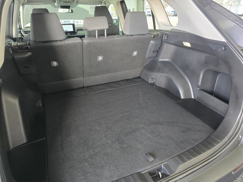 Used 2025 Toyota RAV4 LE image 15