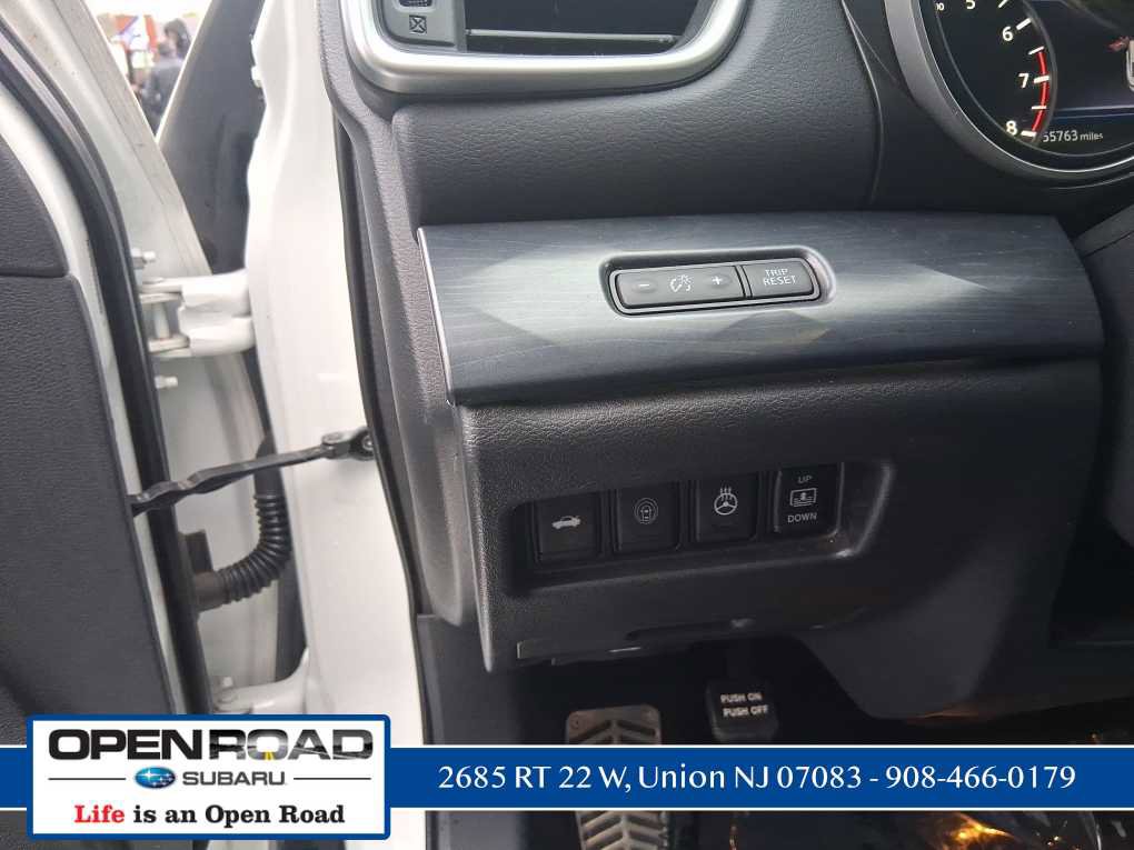 Used 2019 Nissan Maxima Platinum w/ Sport Mat Group image 17