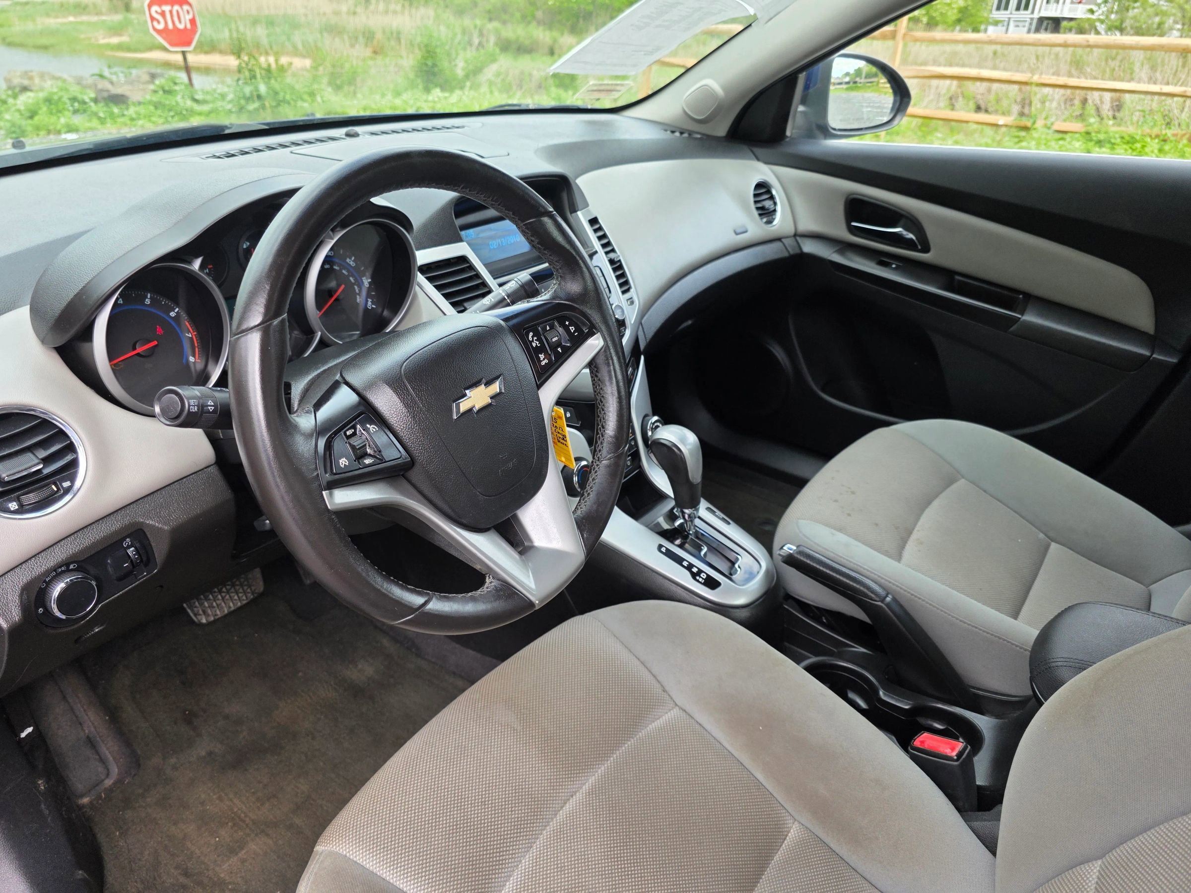 Used 2012 Chevrolet Cruze LT FWD image 11