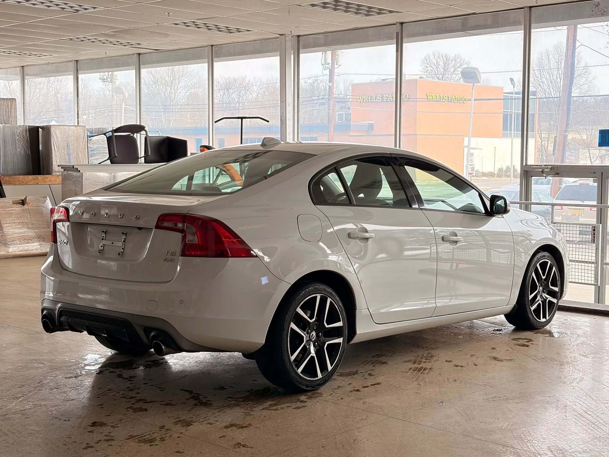 Used 2017 Volvo S60 T5 Dynamic w/ Vision Package image 7