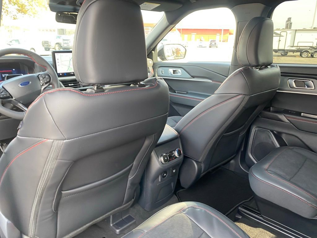 New 2026 Ford Explorer ST image 31