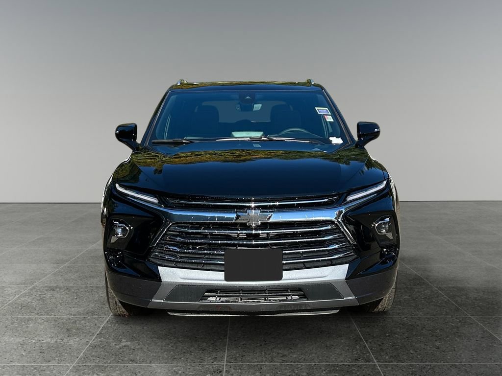 New 2025 Chevrolet Blazer Premier w/ Driver Confidence II Package AWD/4WD image 2