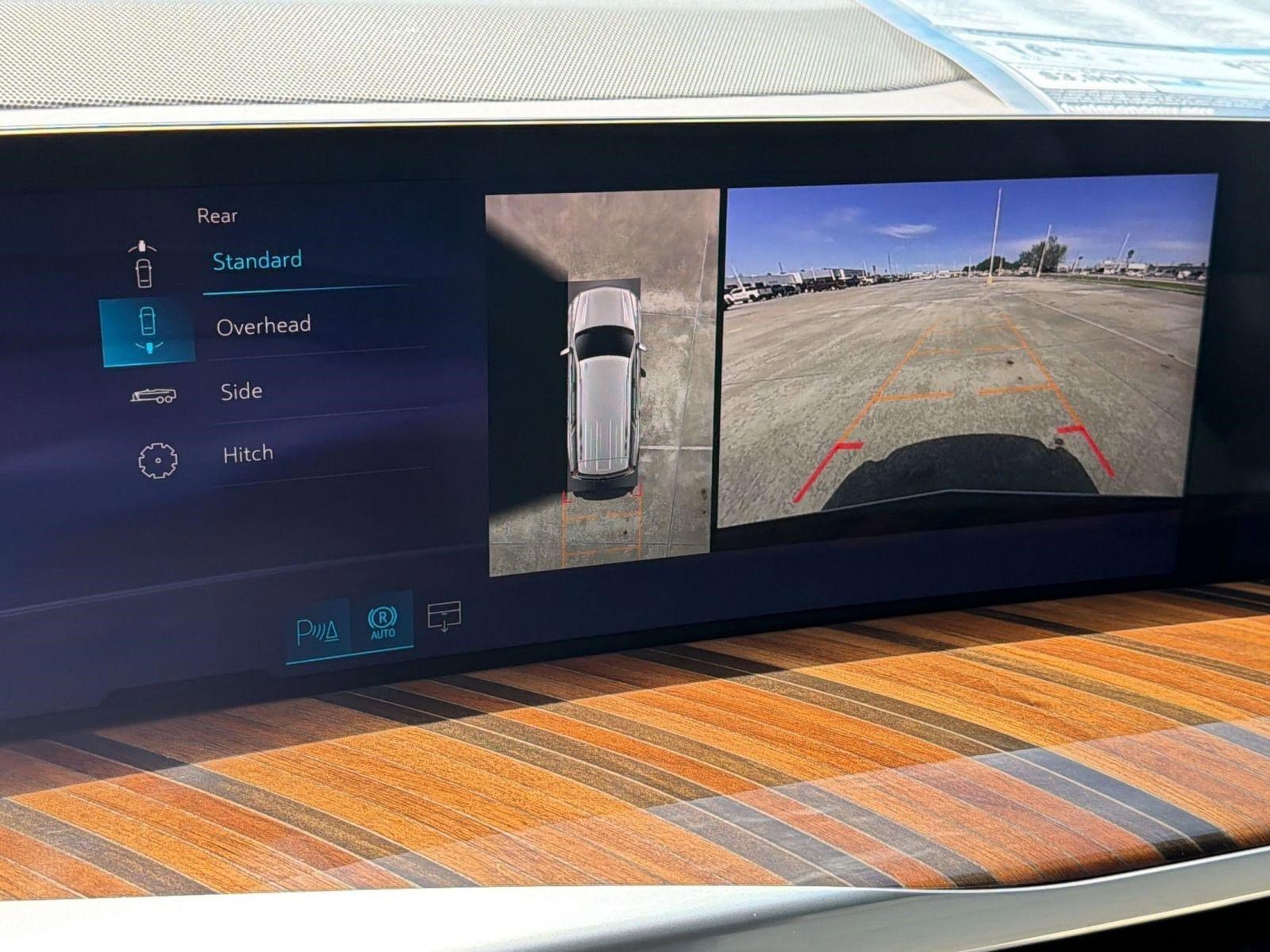 Certified 2026 Cadillac Escalade Platinum Sport w/ LPO, Floor Liner Package image 27