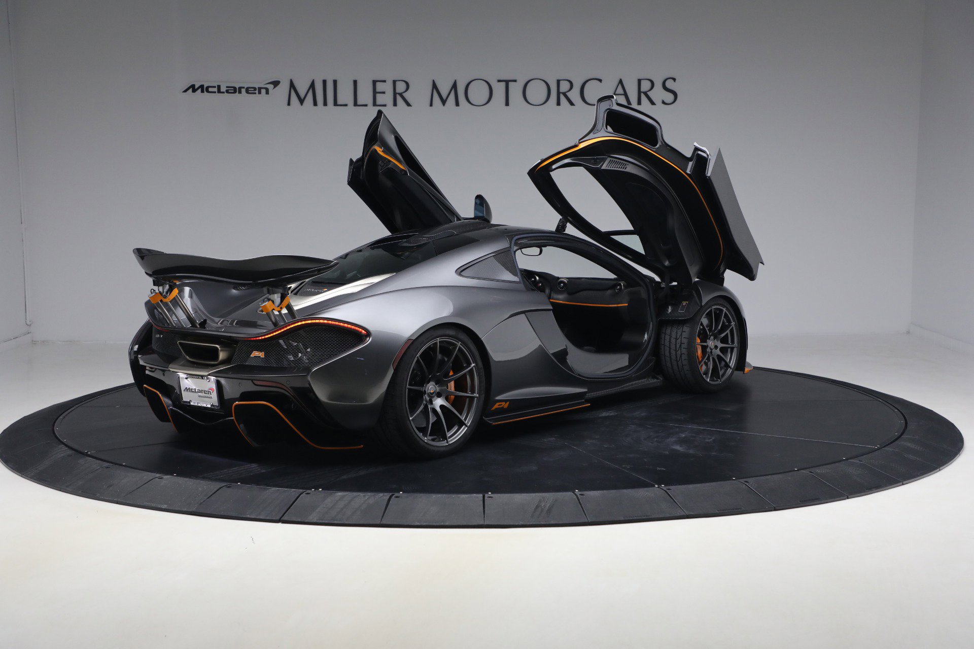 Used 2014 McLaren P1 image 18