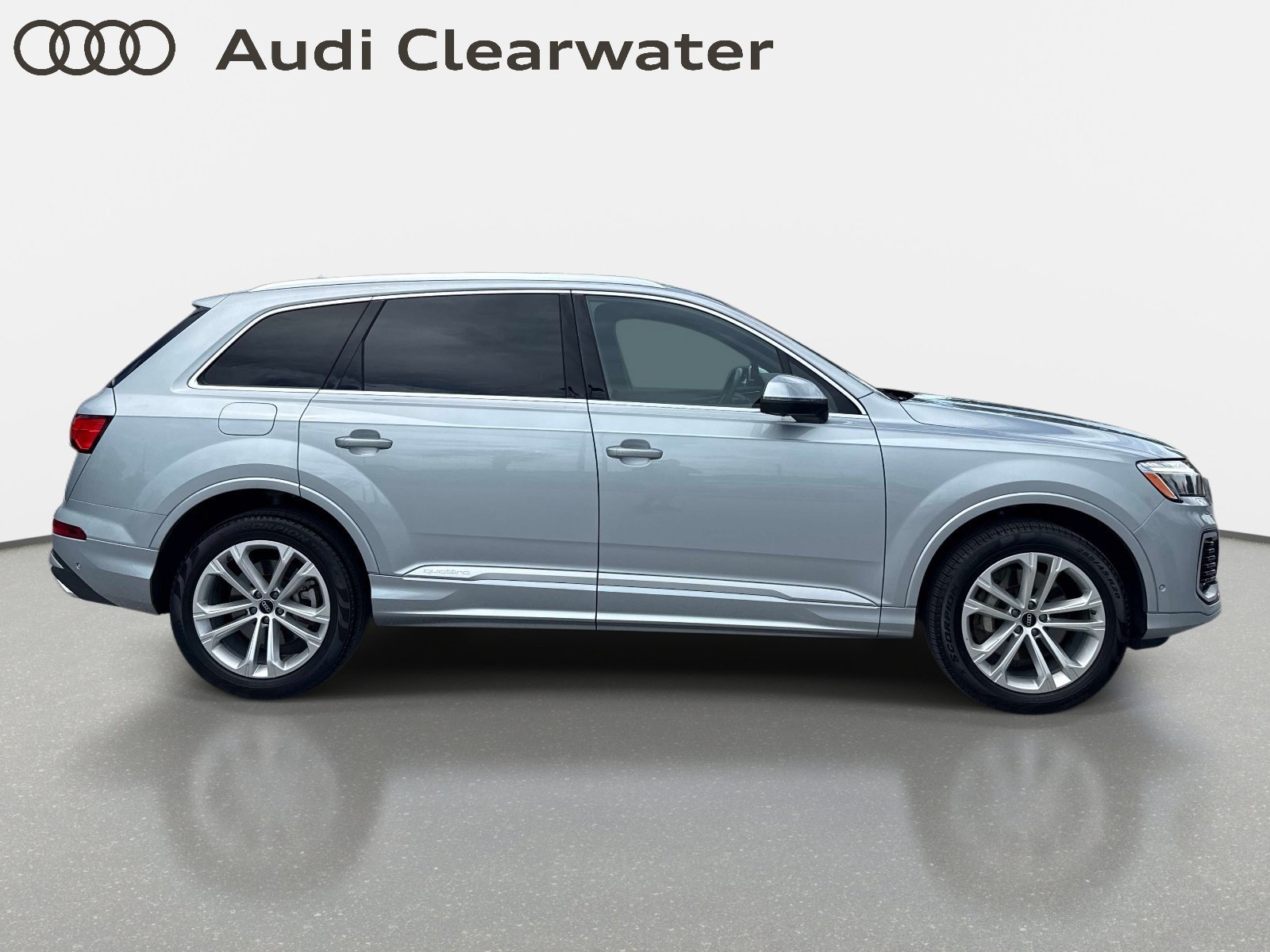 Certified 2025 Audi Q7 3.0T Premium Plus AWD/4WD image 5