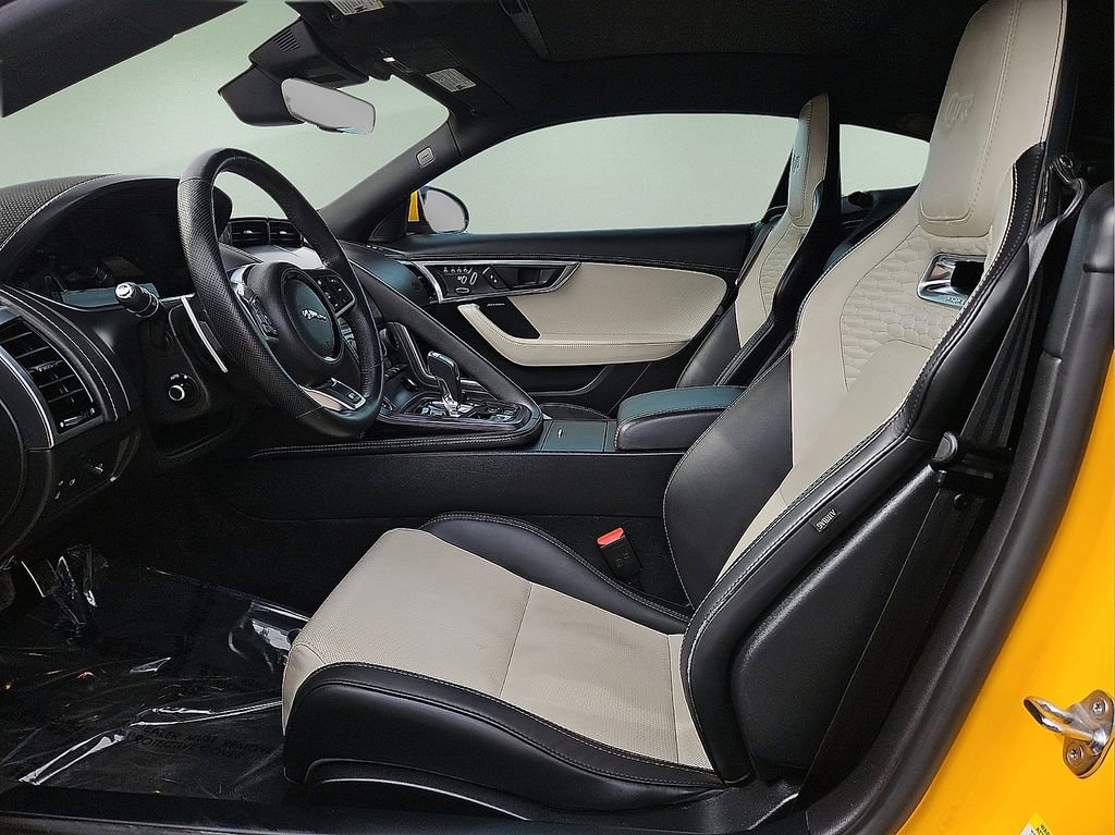 Used 2021 Jaguar F-TYPE R image 15