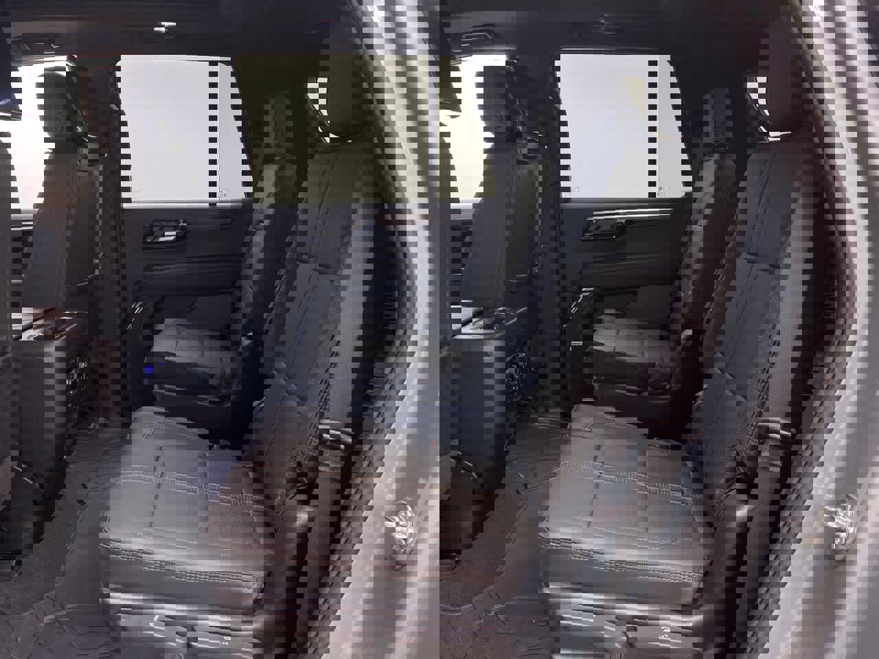 Used 2025 Chevrolet Tahoe High Country image 17