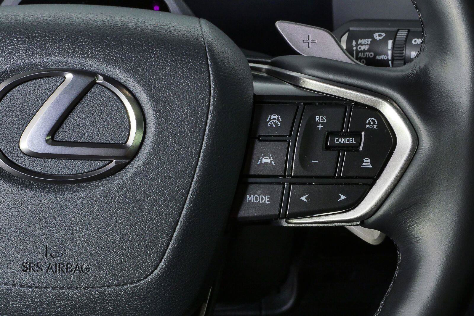 Used 2024 Lexus GX 550 w/ Accessory Package (Z1) AWD/4WD image 11