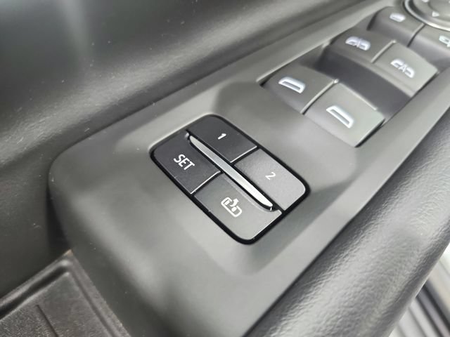 Used 2023 Chevrolet Suburban Premier AWD/4WD image 22