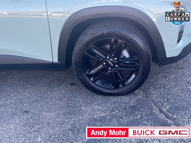 Used 2025 Chevrolet Trax ACTIV w/ Sunroof Package FWD image 17