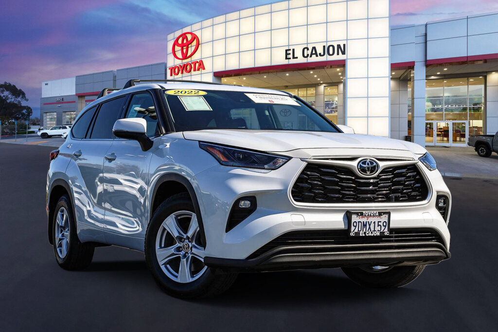 Certified 2022 Toyota Highlander LE
