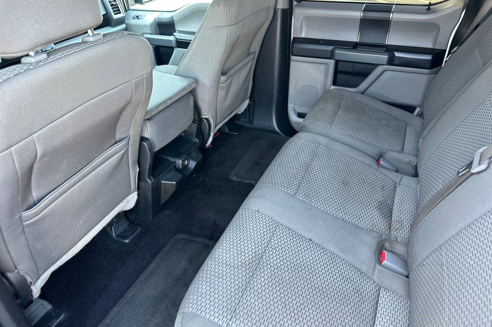 Used 2016 Ford F150 XLT AWD/4WD image 24