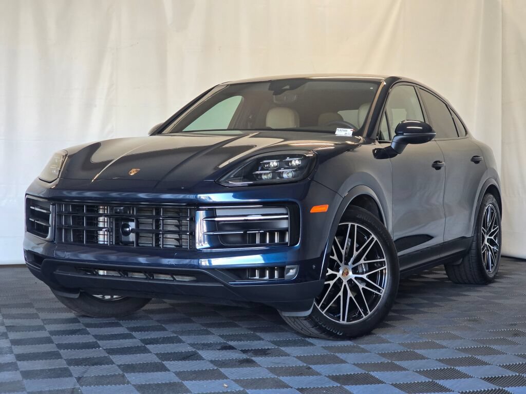 Certified 2025 Porsche Cayenne Coupe AWD/4WD image 1