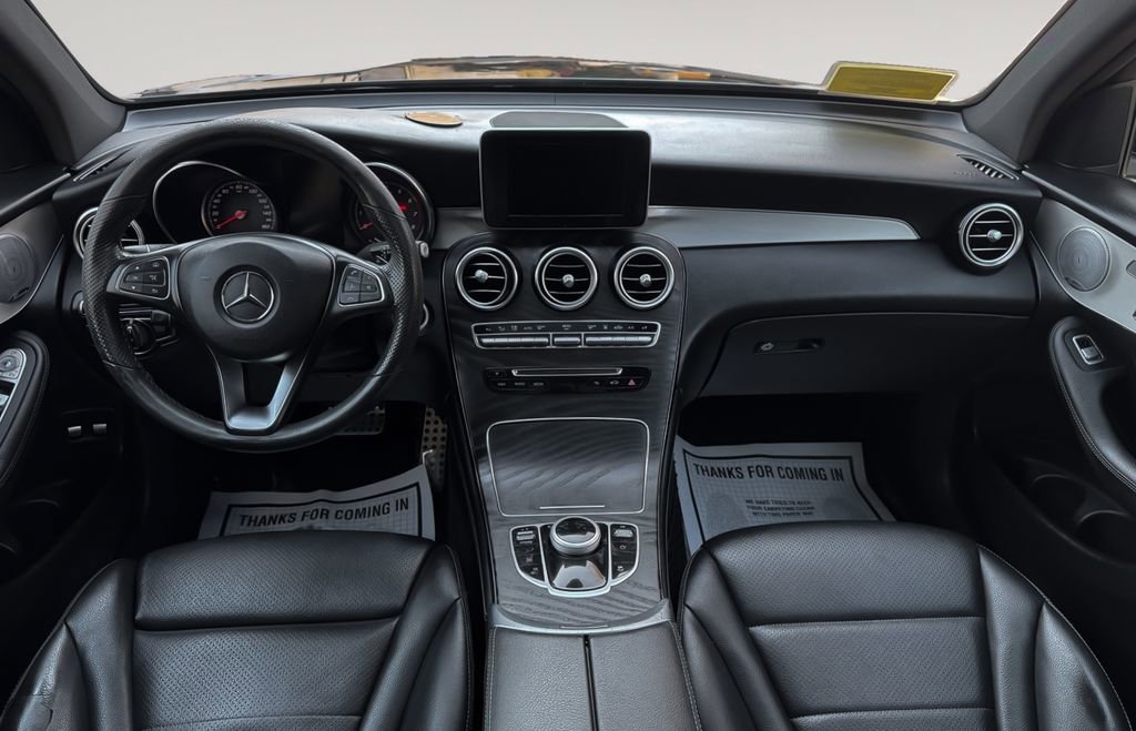 Used 2019 Mercedes-Benz GLC 350e 4MATIC image 16