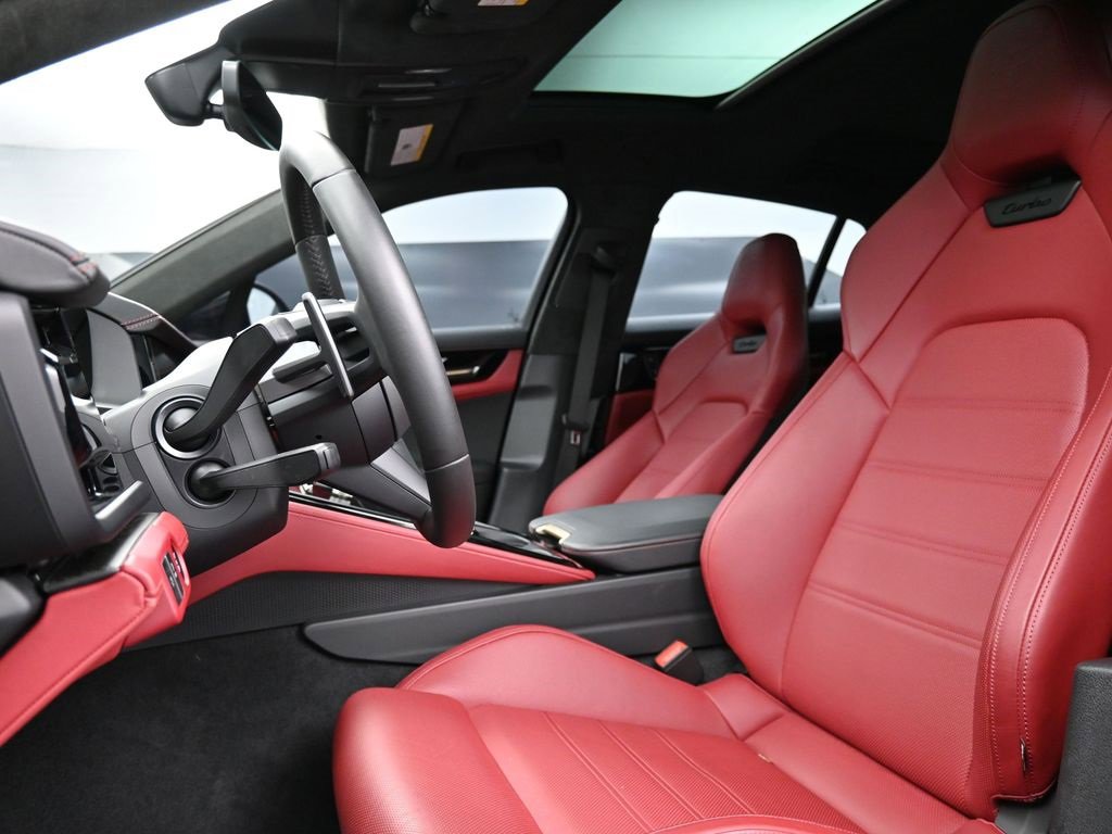 Certified 2025 Porsche Panamera Turbo image 5
