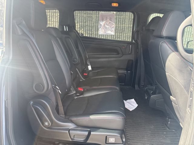 Used 2023 Honda Odyssey Sport image 9