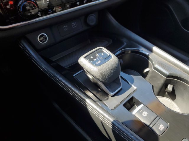 Used 2021 Nissan Rogue SL FWD image 34